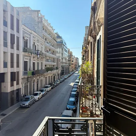 Apartment Icon - Almaluz *