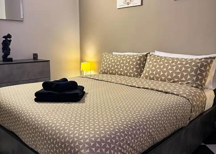 Icon - Almaluz Apartmán *