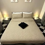 Icon - Almaluz Apartment