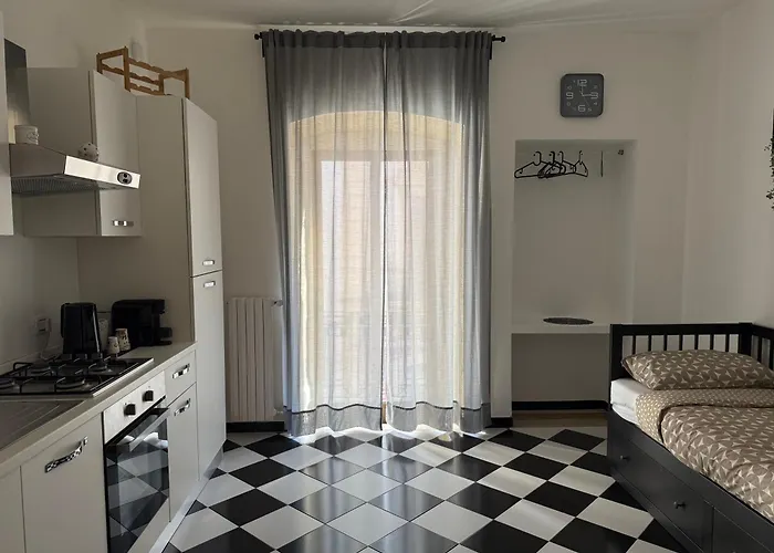 Icon - Almaluz Apartman *